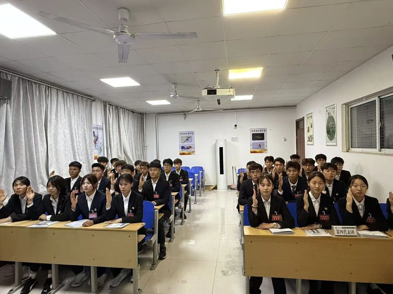 微信图片_2026-10-19_221316_824.jpg